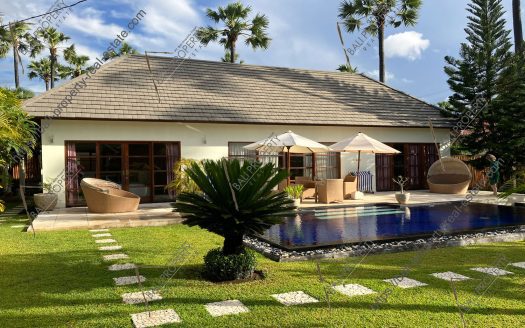 bali villa close to beach