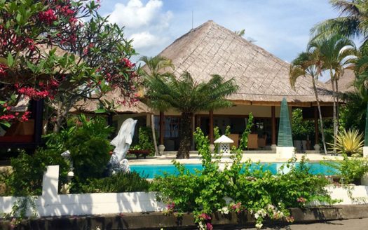 north bali lovina beachfront villa for sale