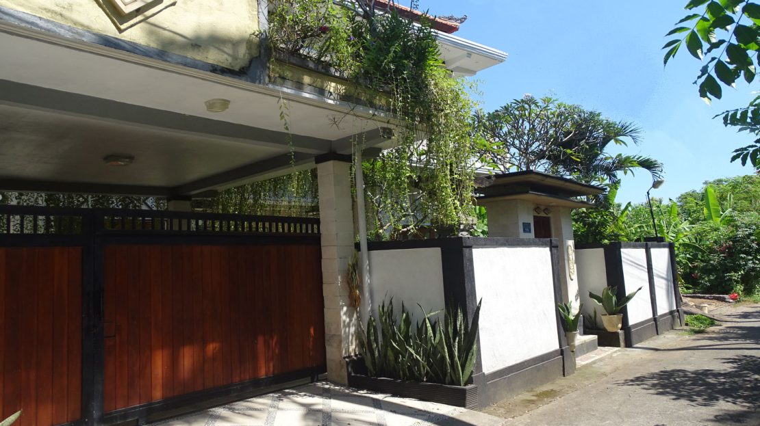 Lovina Bali Holiday Villa