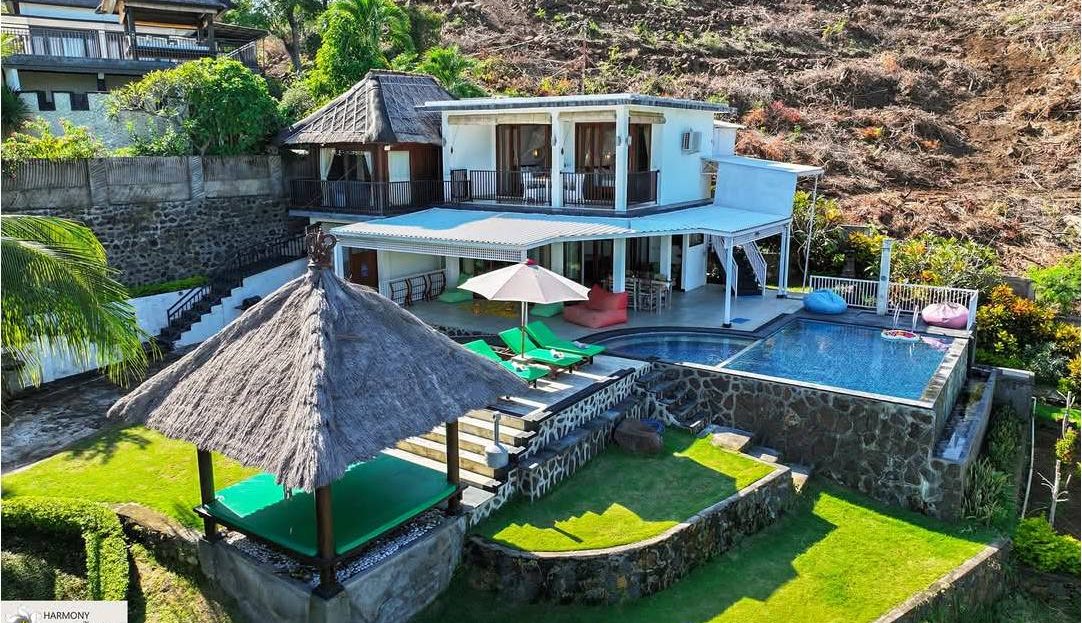 Lovina Bali Villa with View